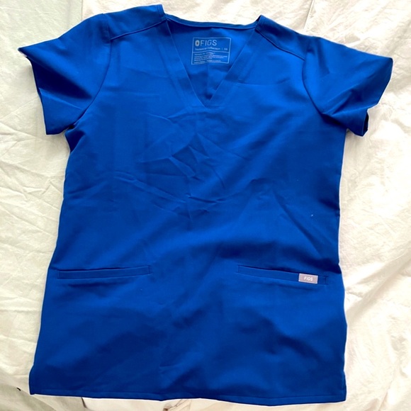 FIGS Casma Three Pocket Scrub Top Electric Blue - Picture 2 of 6